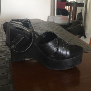 Platform wedges strapped sandals